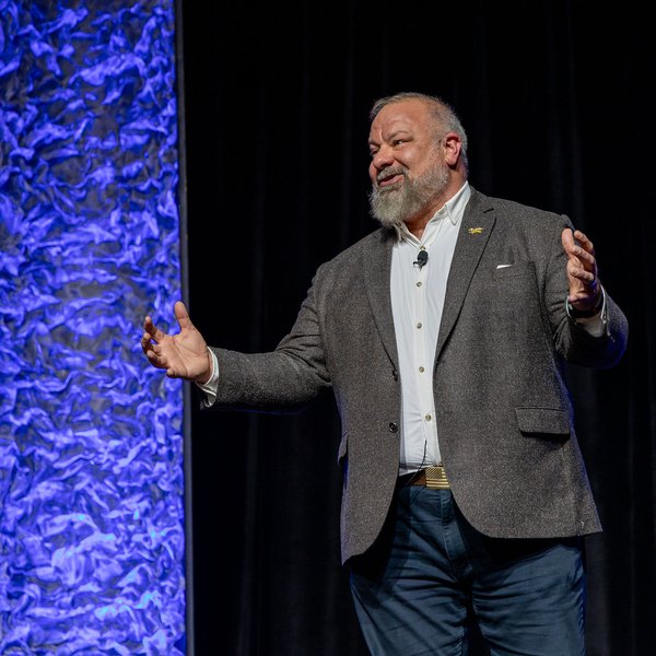 Former Navy SEAL and NFL Linebacker Clint Bruce Inspires Leadership at Arkansas Farm Bureau Convention