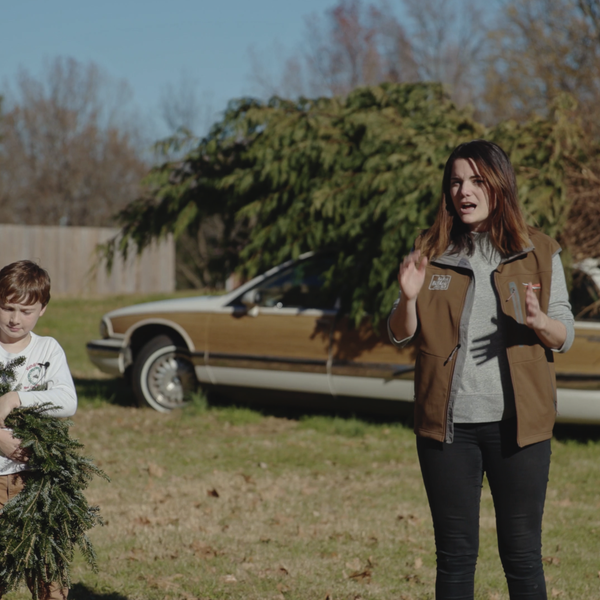 James & Charles Make a Wreath | Kid Farmers